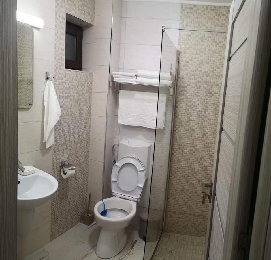 Casa Cizi 호텔 Călimăneşti 외부 사진