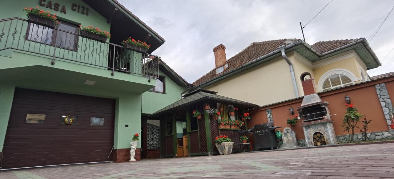 Casa Cizi 호텔 Călimăneşti 외부 사진